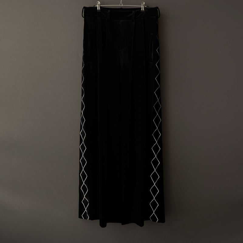 EMBROIDERY VELOUR WIDE PANTS【BLACK】 | SHIKITARI EMBROIDERY VELOUR WIDE PANTS【BLACK】 | SHIKITARI