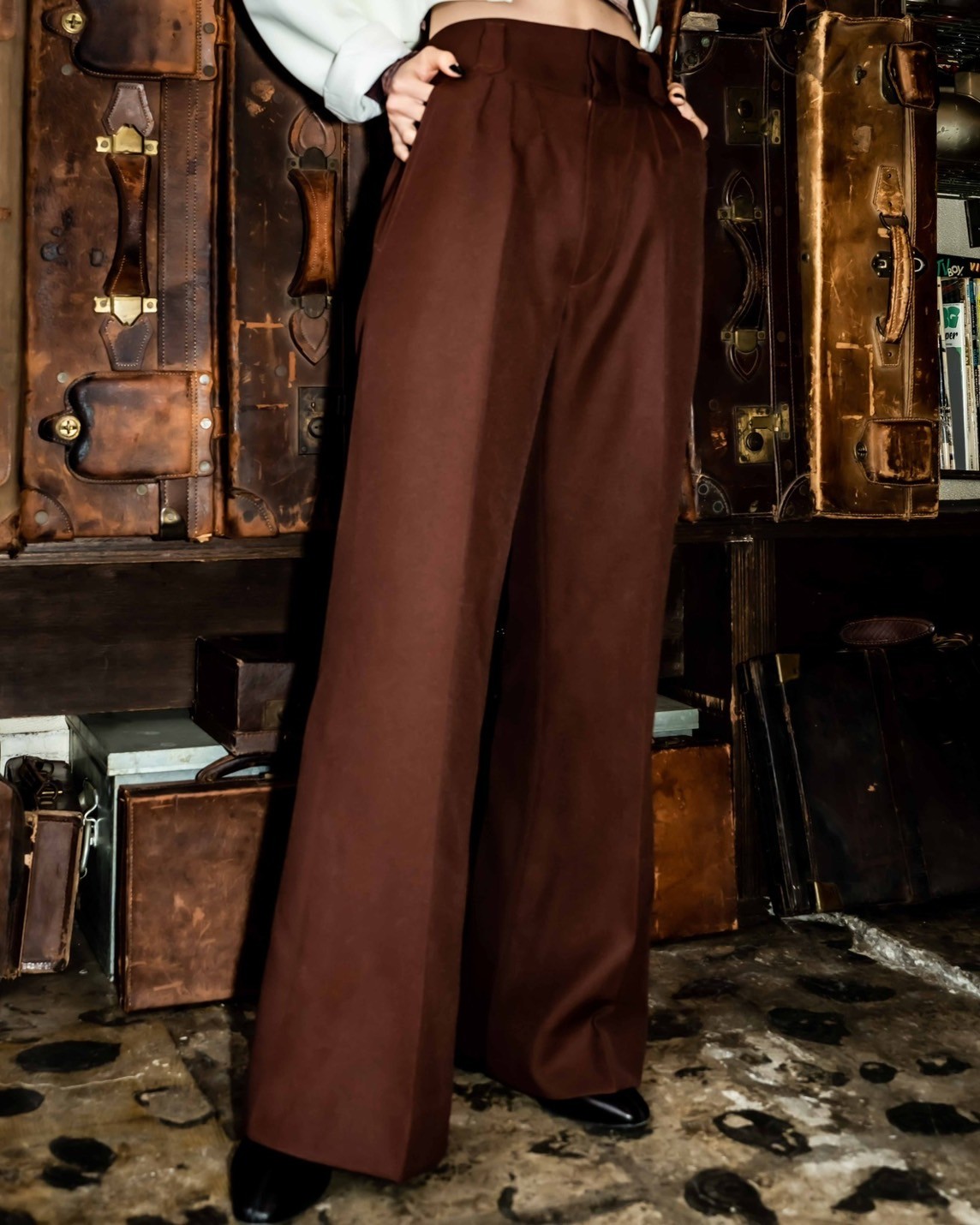 PINTUCK MEGA FLARE SLACKS 【BROWN】 | SHIKITARI
