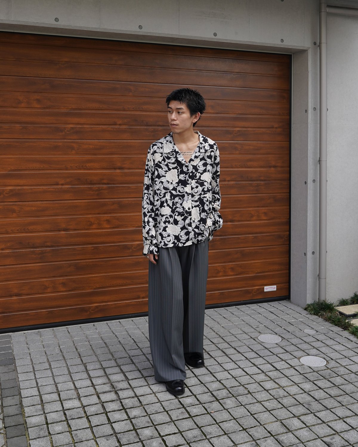 MIX TUCK DESIGN WIDE STRIPE SLACKS【GRAY】 | SHIK MIX TUCK DESIGN WIDE STRIPE SLACKS【GRAY】 | SHIK