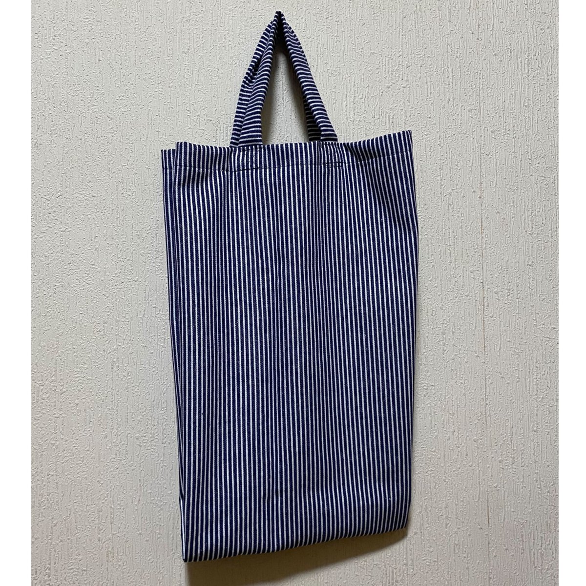 ネイビーのストライプバッグ（ロゴなし） | podena