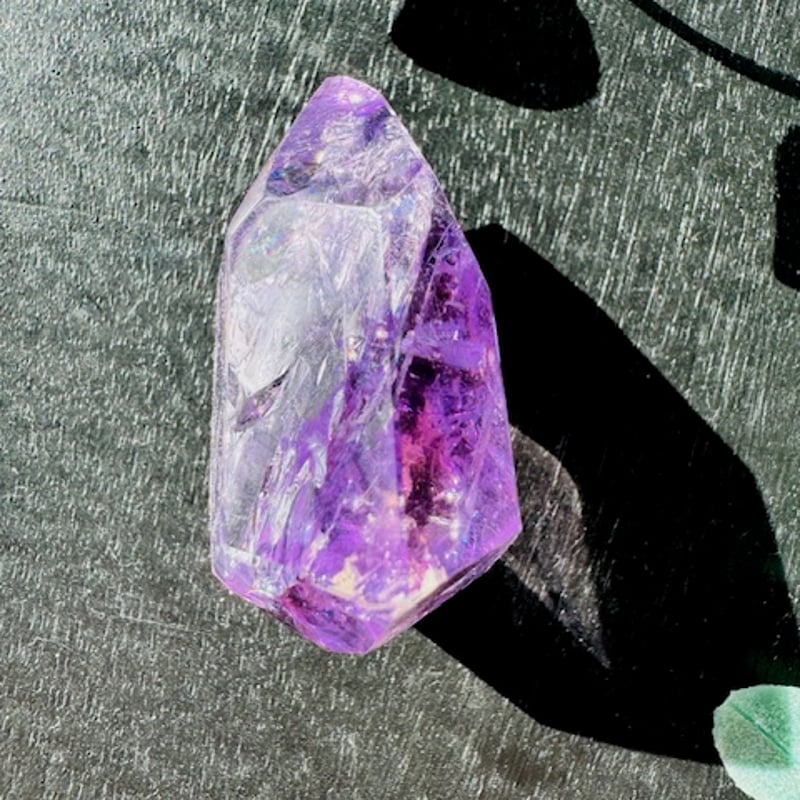 最高品質　アメシスト　虹　フリーフォーム　4㎝ 最高品質アメシスト虹フリーフォーム4㎝