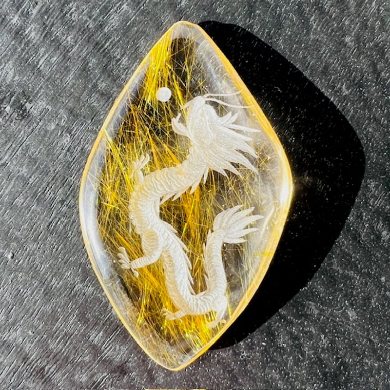 ◇菱形ゴールドルチルクォーツの昇龍 | 天然石と雑貨のお店 ◇菱形ゴールドルチルクォーツの昇龍 | 天然石と雑貨のお店
