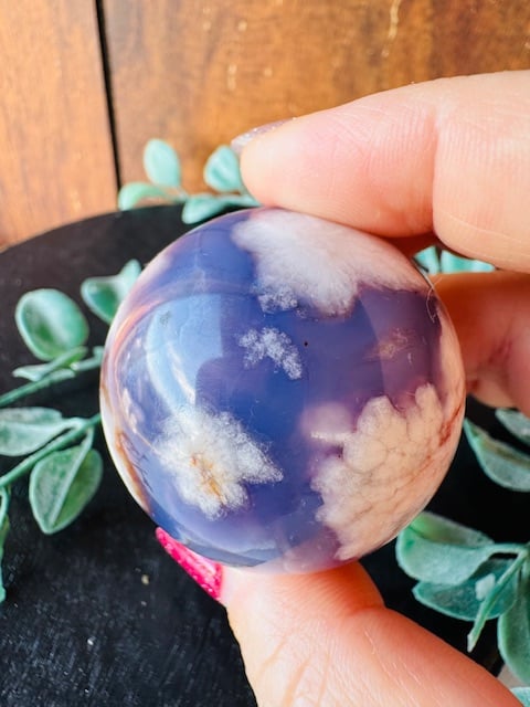 ブルー桜瑪瑙　サイズ7cm　スフィア　天然石✧　大きめ　 台座付き no0824 ブルー桜瑪瑙のスフィア | 天然石と雑貨のお店 Angel's voice