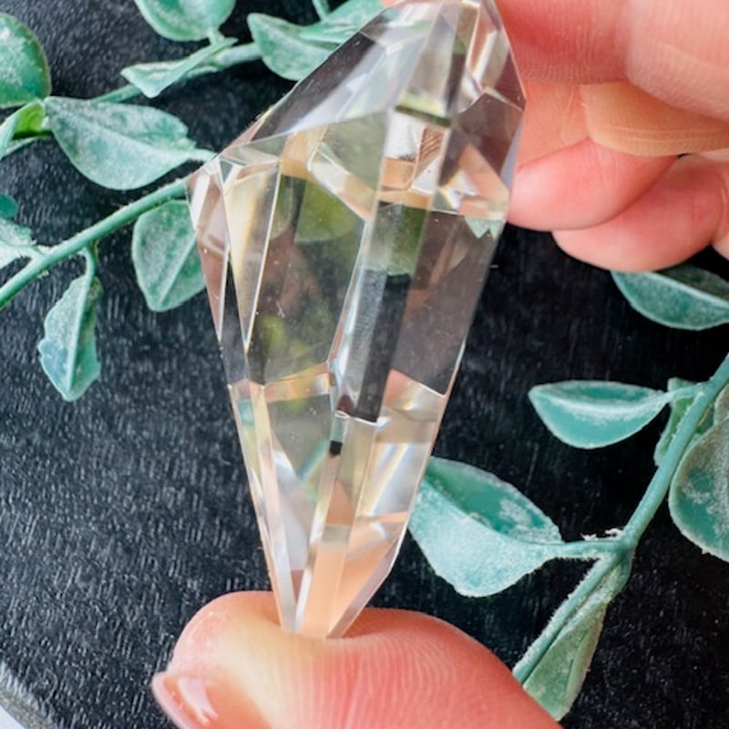 ダイヤモンド型水晶】💎✨本来の輝きを引き出す浄化のクリスタル