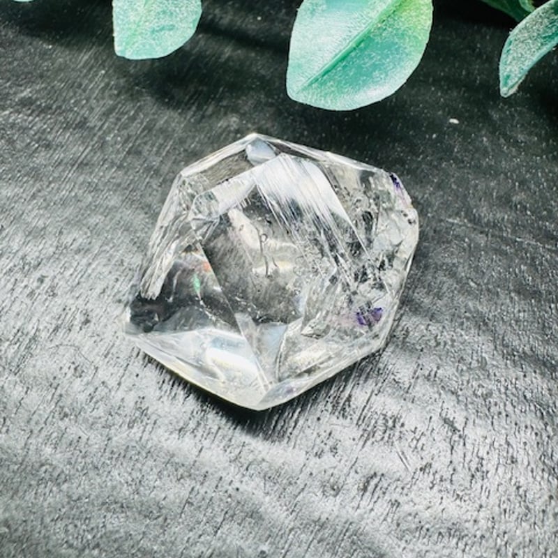 Mページ　天然石 シェブロンアメジストナチュラルポイント（未加工原石、単結晶