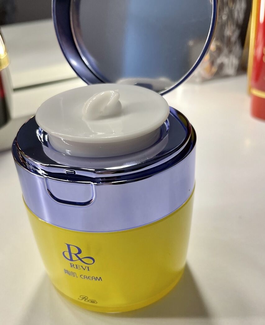 ルヴィ　陶肌クリーム REVI ルヴィ 陶肌クリーム 50g スピキュール配合クリーム