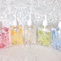 ギフトに固まるハーバリウムの円柱型小物入れ | atelier-clair