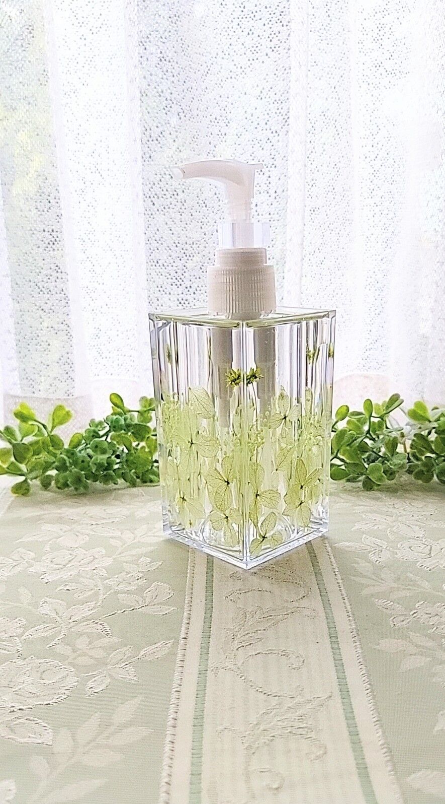 ayu❤︎固まるハーバリウム　ポンプ式ディスペンサー＆スタンド6個 fit=scale-down,w=1200