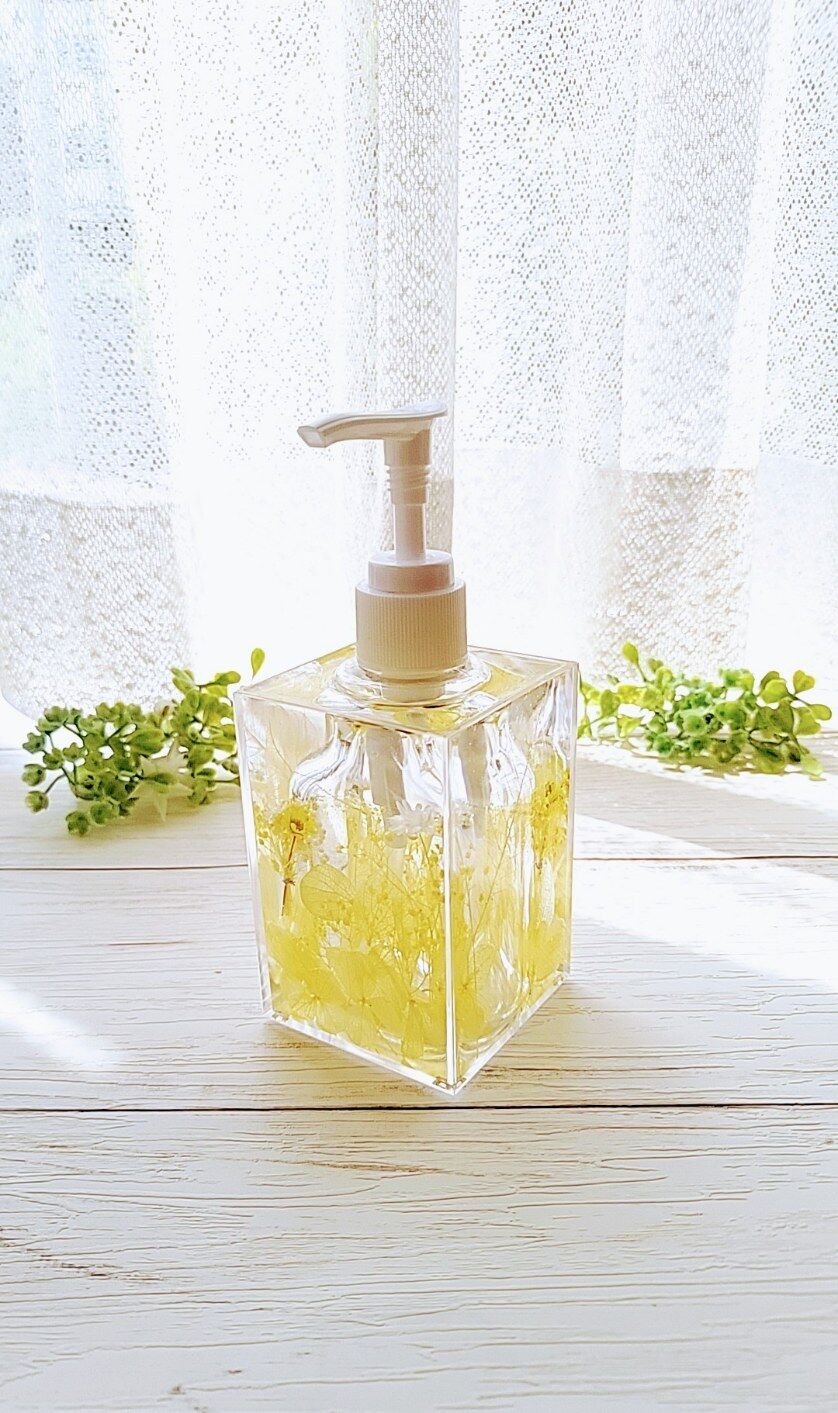 ayu❤︎固まるハーバリウム　ポンプ式ディスペンサー＆スタンド6個 fit=scale-down,w=1200