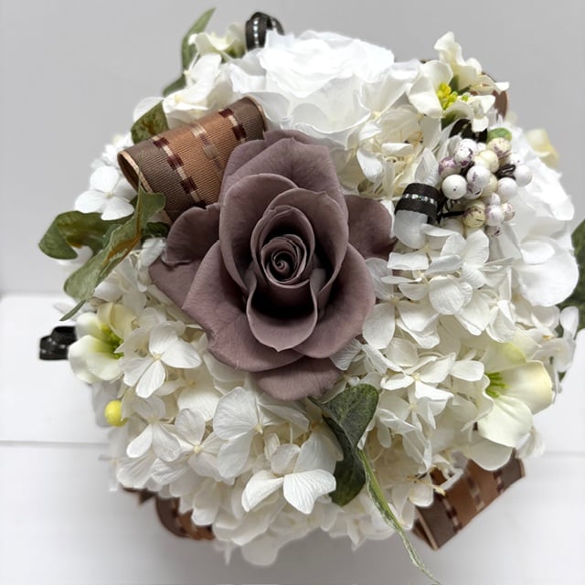 カントリー調 ボタニカル ボール型アレンジ プリザーブドフラワー