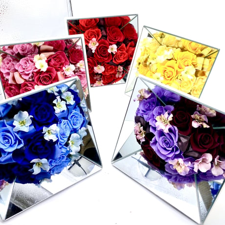 黄色い薔薇 お洒落な4面カレイドミラーアレンジ　イエロー　プリザーブドフラワー  米寿　傘寿　黄色い花