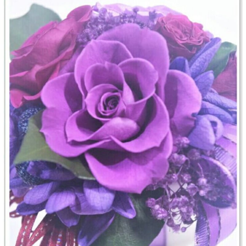 お見本】ハーフドールアレンジ プリザーブドフラワー 磁器人形 陶器