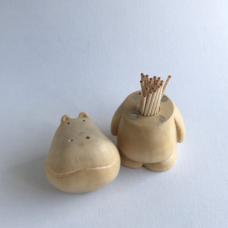 鼻からようじが出る木彫りのカバ | kg-craft STORE