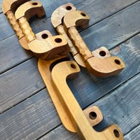 ウォールナット】 200系 ハイエースAピラー用アシストグリップ 2