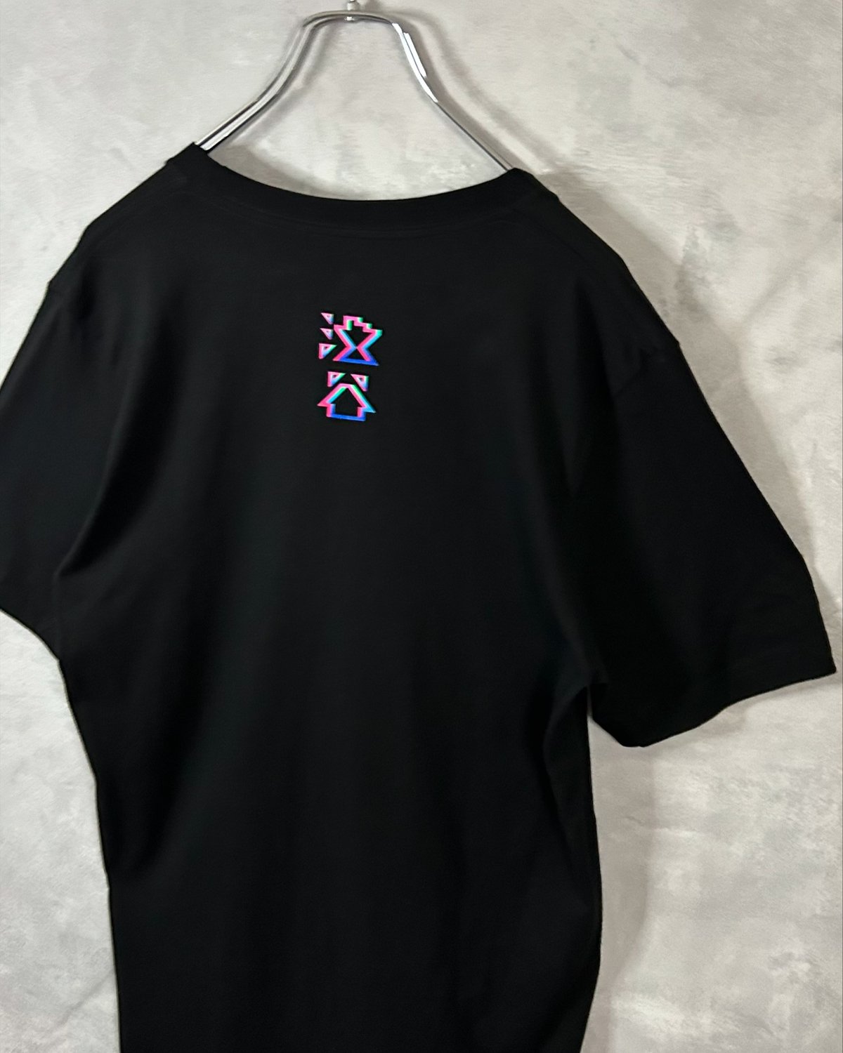 D*K様 Apple アップルストア 渋谷 開店記念 ピンズ+Tシャツ fit=scale-down,w=1200