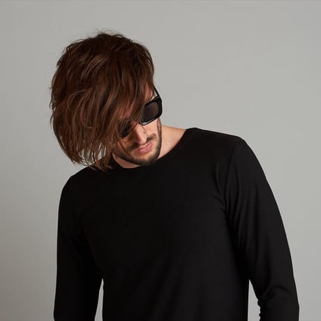 NOID.　ポリゴンカットサングラス