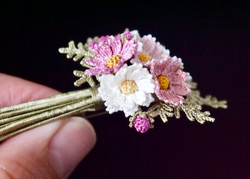 う*ん様 花のブローチ 10_000000015229.jpg?1723728217