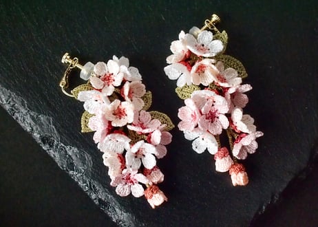 桜の耳飾り