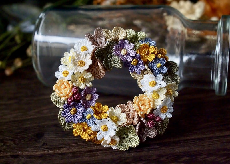 野菊のリースブローチ | アンデルヨン