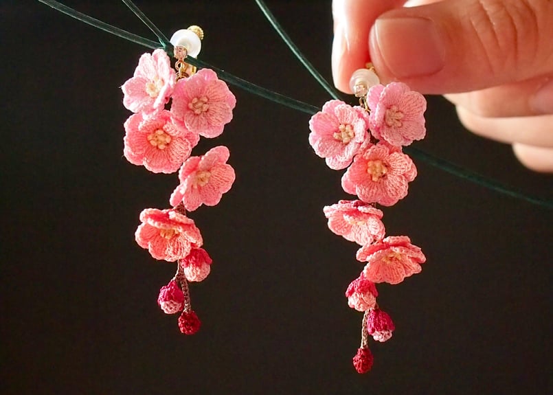梅の花の耳飾り | アンデルヨン