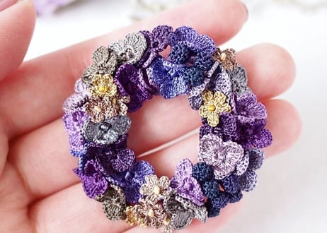 紫陽花のリースブローチ