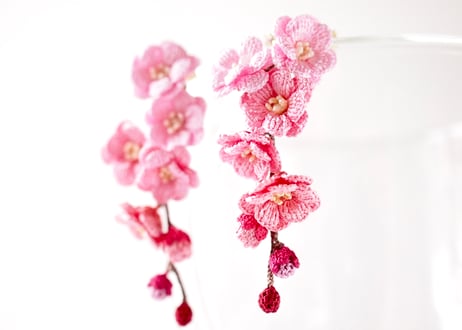 梅の花の耳飾り