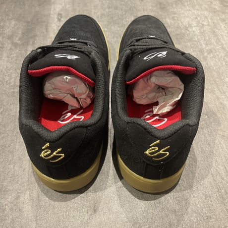 es "ACCEL SLIM"(BLACK/GUM)