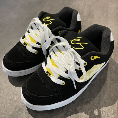 es "ACCEL OG" CHOMP ON KICKS