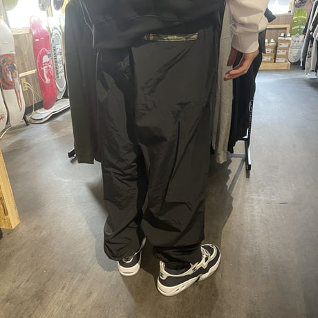 COCKROACH"NYLON PANTS"black  XL