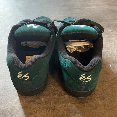 es "ACCEL" (Green)