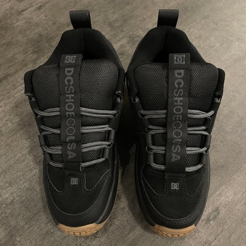 DC SHOES 