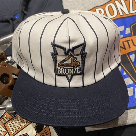 "BRONZE56K x VENTURE" HAT (White/Navy)