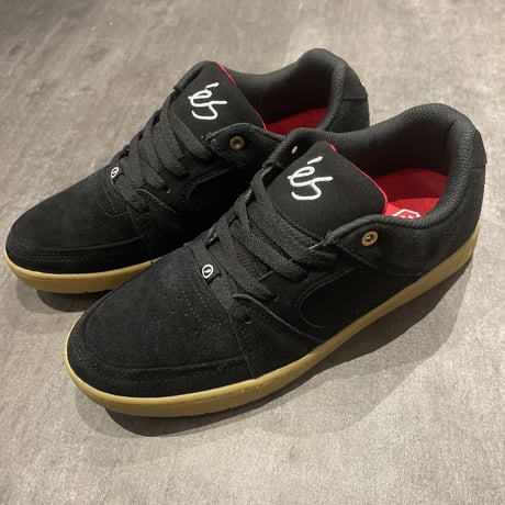 es "ACCEL SLIM"(BLACK/GUM)