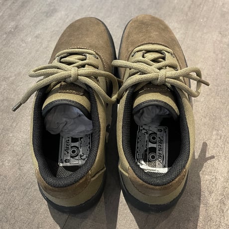 AREth "PLUG" (Khaki/Green)