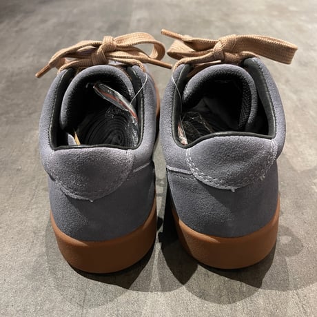 AREth "I lace" (Gray/Gum)