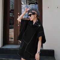 黒デニム×ストライプベレー帽