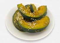 素揚げカボチャの黒糖醤油炒め