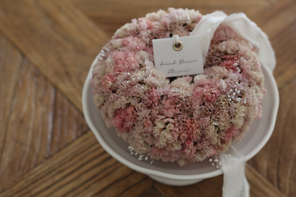 スターチスのフライングリース アプリコットピンク | F L E U R I