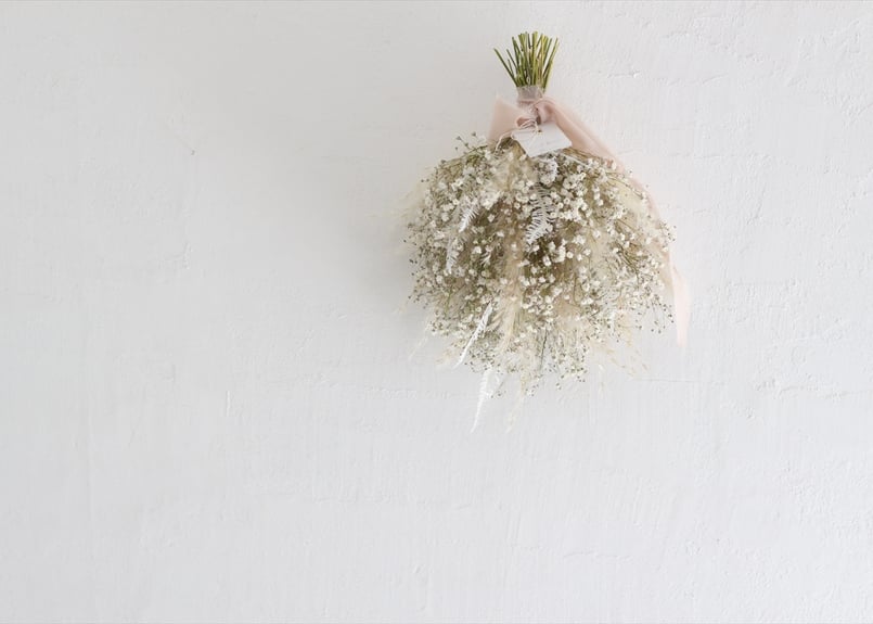 かすみ草フライングブーケ f8e0921db07bb5abac448326e7f886