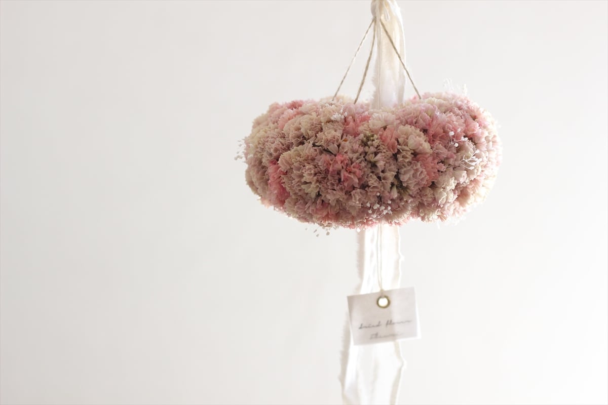 スターチスのフライングリース アプリコットピンク | F L E U R I