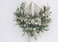 ユーカリと紫陽花のフライングリース | F L E U R I