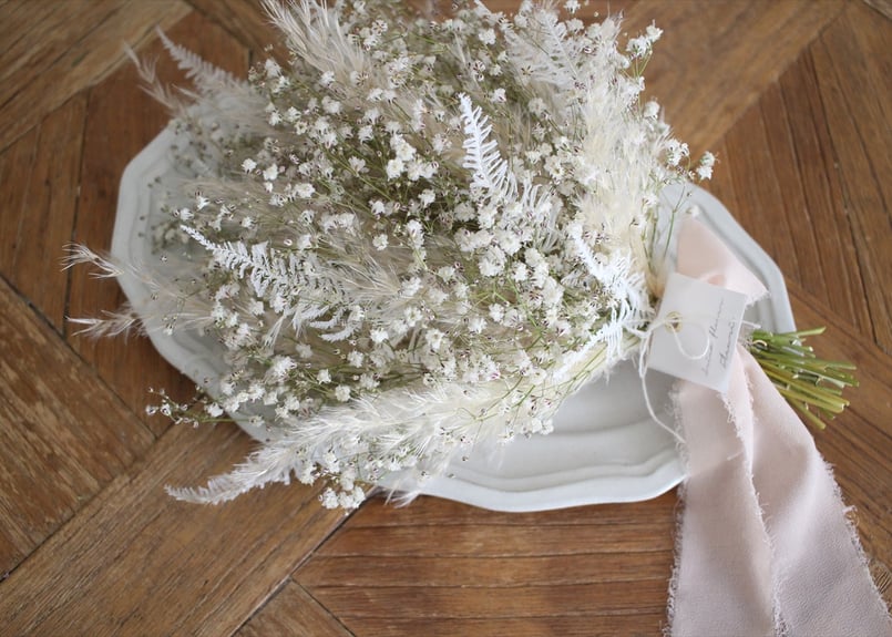 かすみ草とパンパスグラスのブーケ | F L E U R I