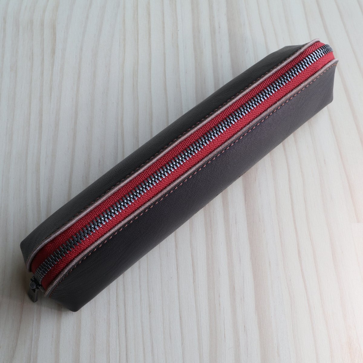 エクレアペンケース 本革 馬革スムース ダークブラウン 50103