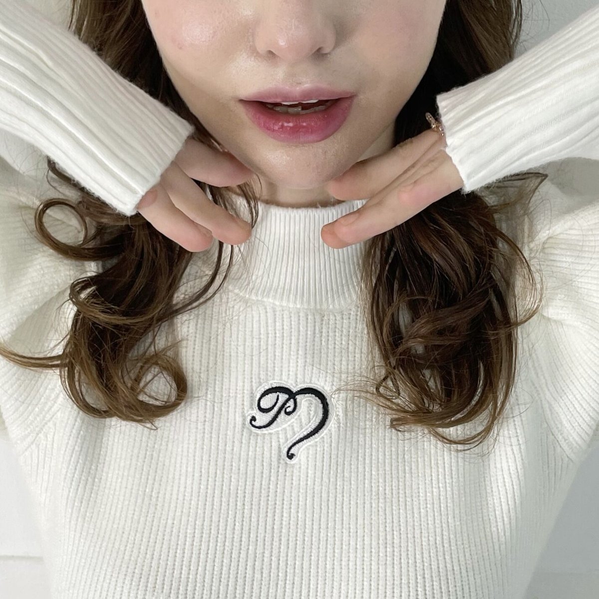 ワンピース pellsiana heart logo knit one-pieceWHITE pellsiana heart logo knit one-piece WHITE | pel