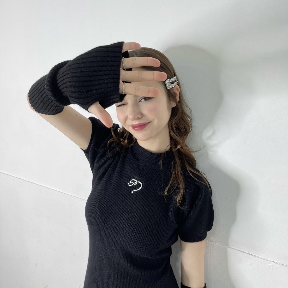 pellsiana heart logo knit one-piece BLACK | pel