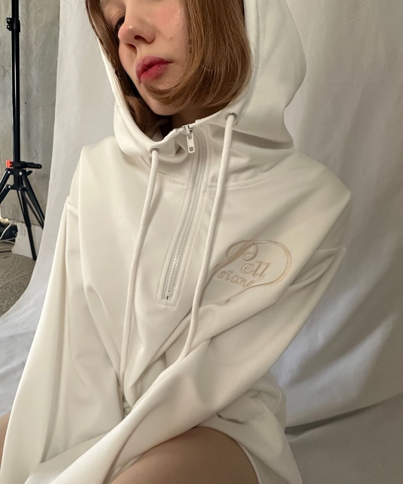 Heart logo half zip big foodie | pellsiana Heart logo half zip big foodie | pellsiana