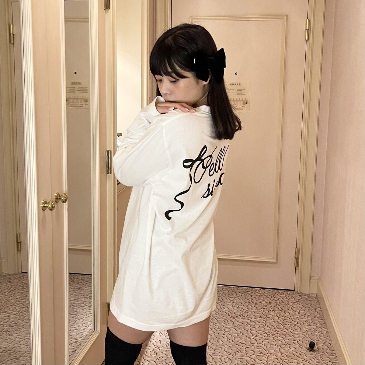 pellsiana ribbon logo long tee White