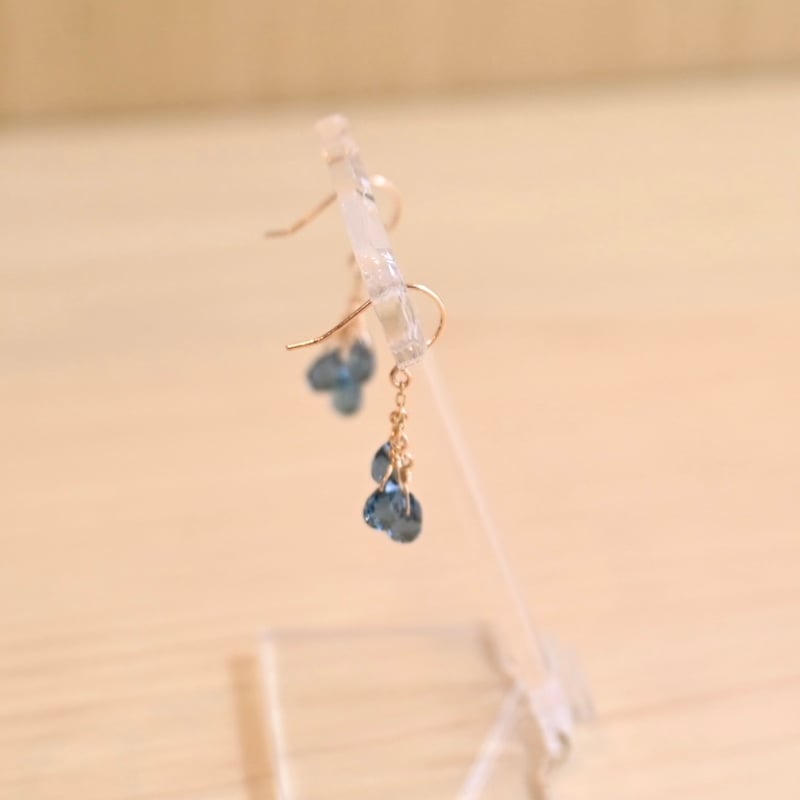 マツ　La mascotte 10K ロンドンブルートパーズ ピアス La mascotte 10K ロンドンブルートパーズ ピアス