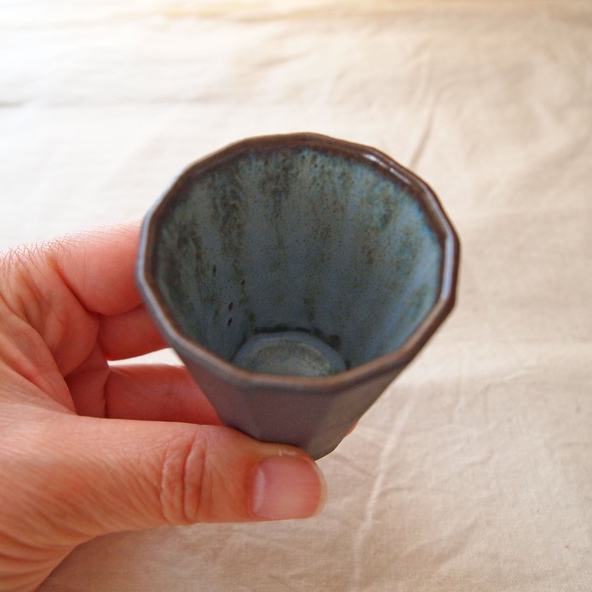 エストニアの陶器カップ ＜ blue ＞ | バルト東欧北欧、暮らしを巡る