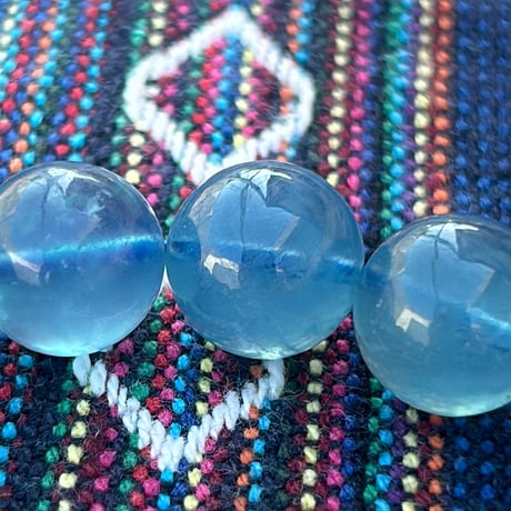 柔らかブルーのアクアマリン
